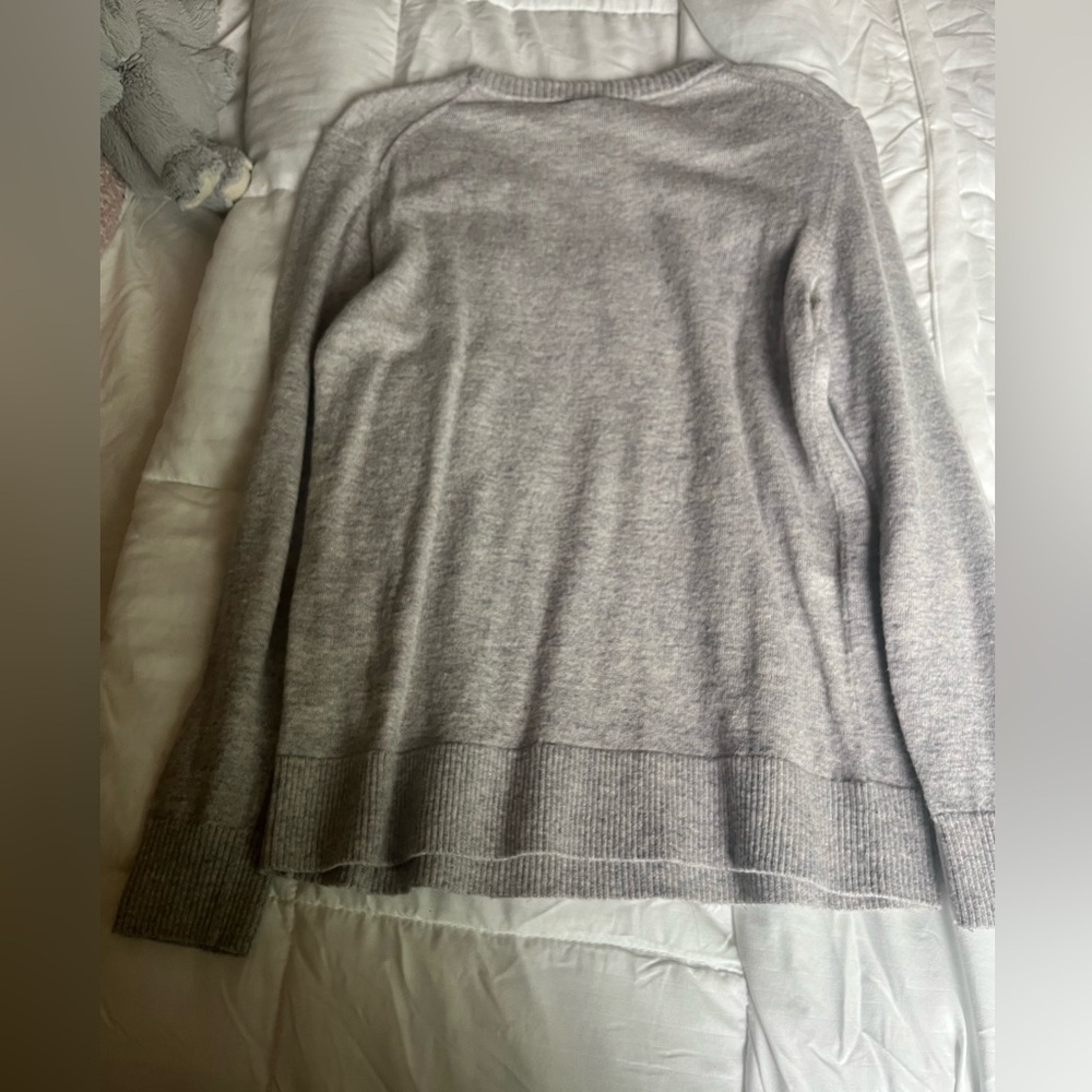 Saks Gray Sweater with 'New York' Design - Picture 2 of 2